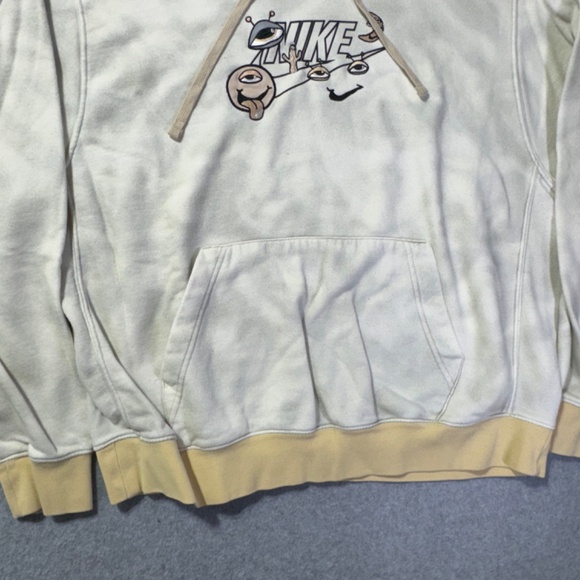 Nike Hoodie Mens Large Aliens Sportswear Club Pullover Hooded Embroidered - Picture 3 of 9